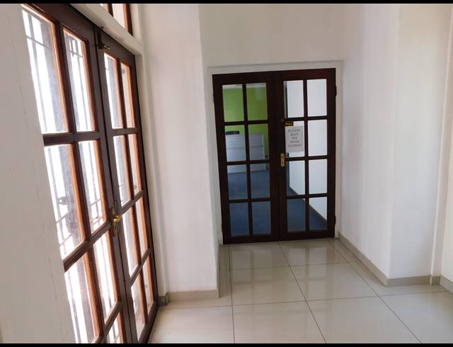 200M² OFFICE TO LET IN FERNDALE